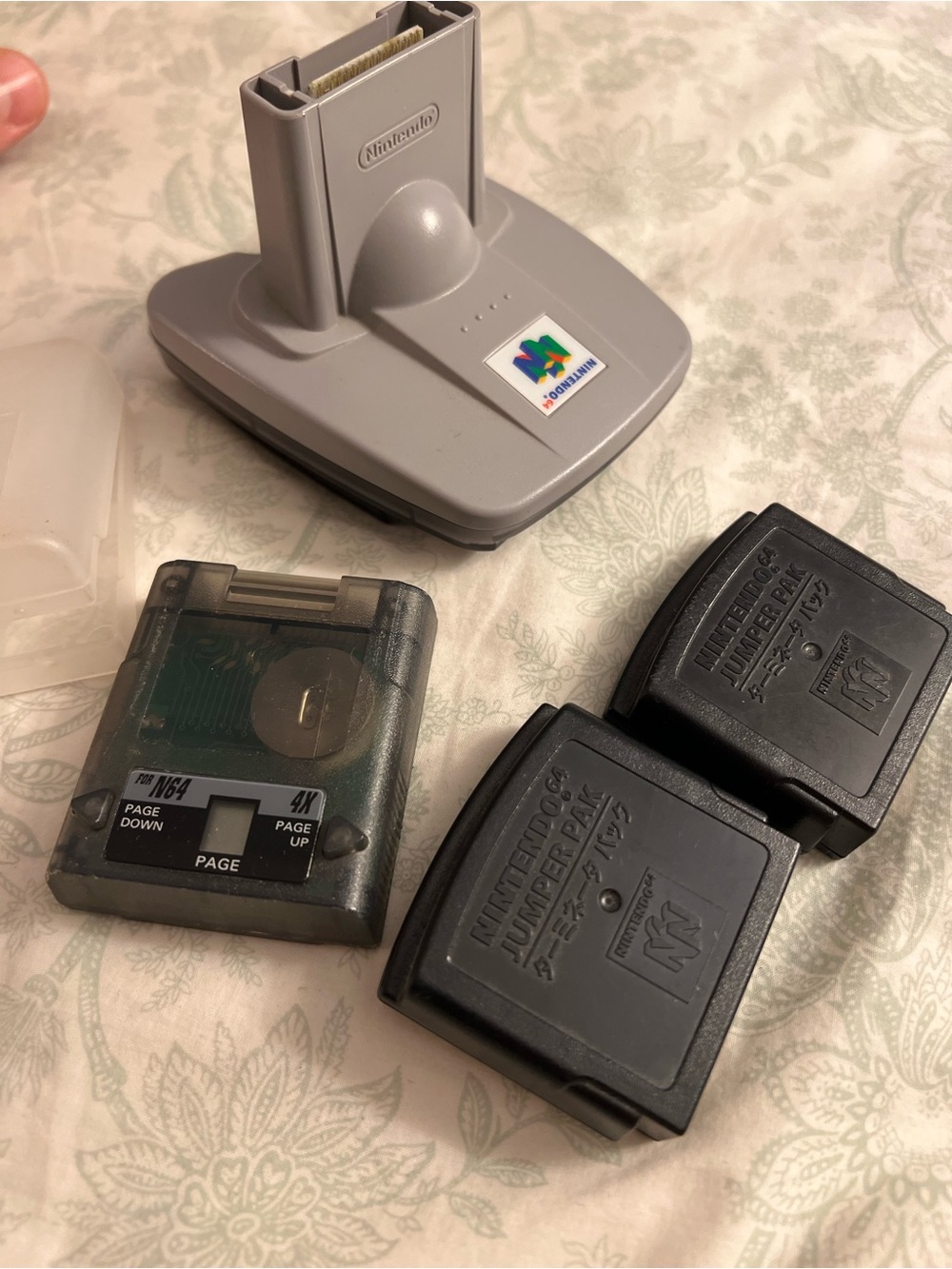 Nintendo Game Boy Transfer Pak in Smoke Gray with Gold Label